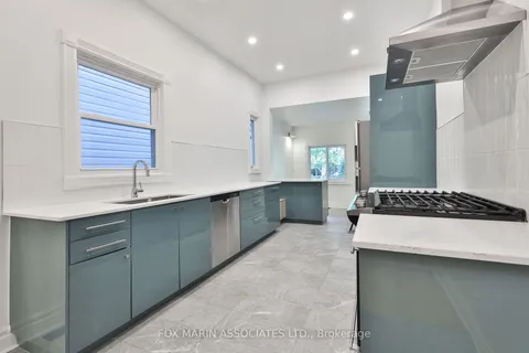 46 Lewis St, Toronto, ON M4M 2H3