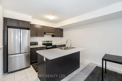 48 Porcelain Way, Whitby, ON L1R 0R6