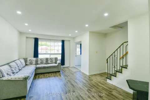 1354 Orlando Crt, Oshawa, ON L1G 6T9