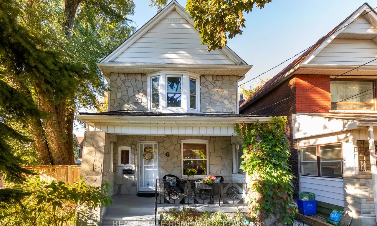 6 Balfour Ave, Toronto, ON M4C 1T5