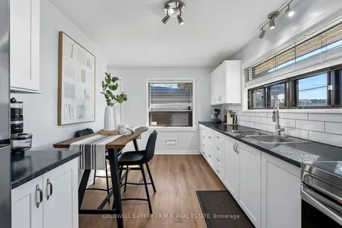 1357 Park Rd, Oshawa, ON L1J 4K3