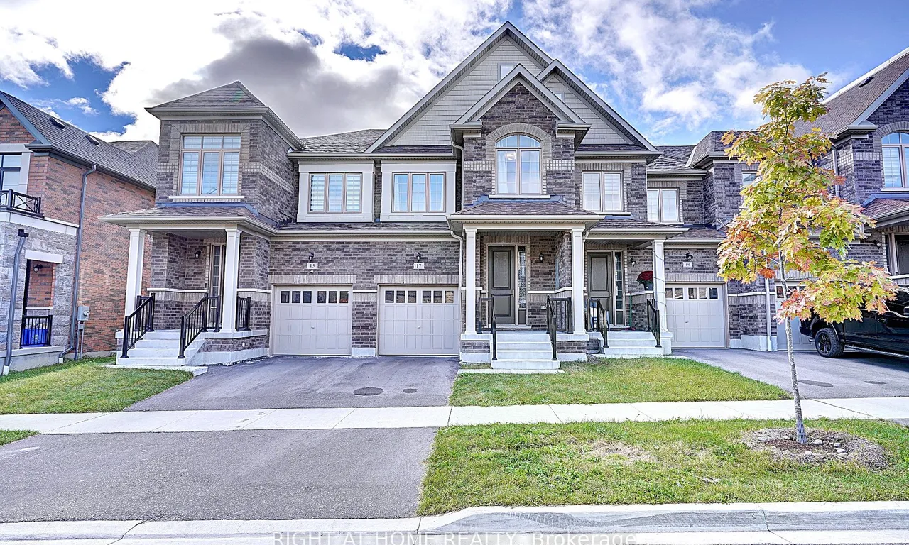 17 Coho Dr, Whitby, ON L1P 0K6