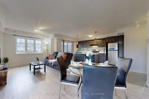 56 Artania St, Oshawa, ON K6H 5R6