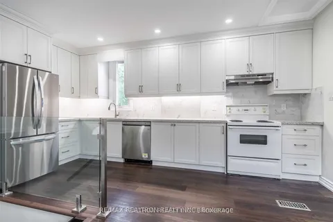 39 Goodwood Park Cres, Toronto, ON M4C 2G6