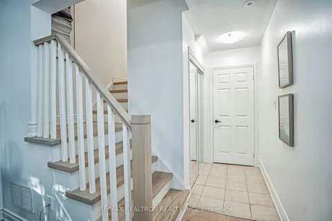 14 Snowgoose Terr, Toronto, ON M1B 0A9