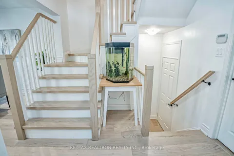 14 Snowgoose Terr, Toronto, ON M1B 0A9