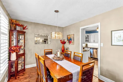 27 Orchard Rd, Scugog, ON L9L 1G4