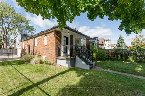 50 Roosevelt Rd, Toronto, ON M4J 4T7