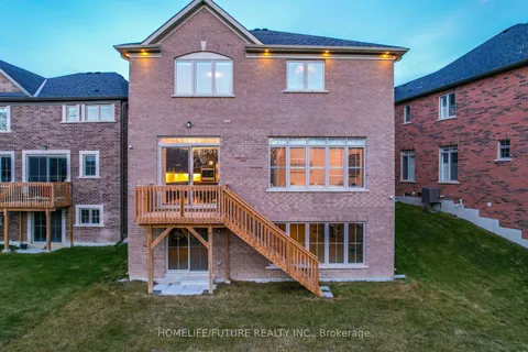 45 Olerud Dr, Whitby, ON L1P 0J1