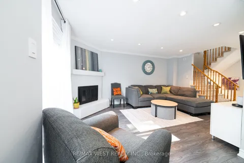 81 Chatfield Dr, Ajax, ON L1T 2J4