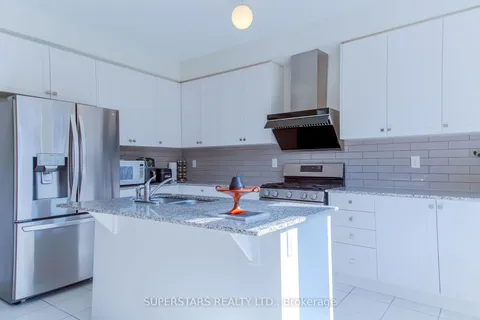 123 Micklefield Ave, Whitby, ON L1P 0L3