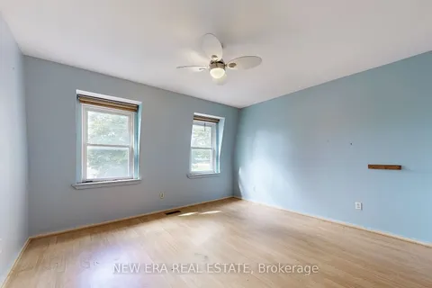 211 Booth Ave, Toronto, ON M4M 2M6