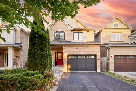 33 Lonsdale Crt, Whitby, ON L1P 1R8