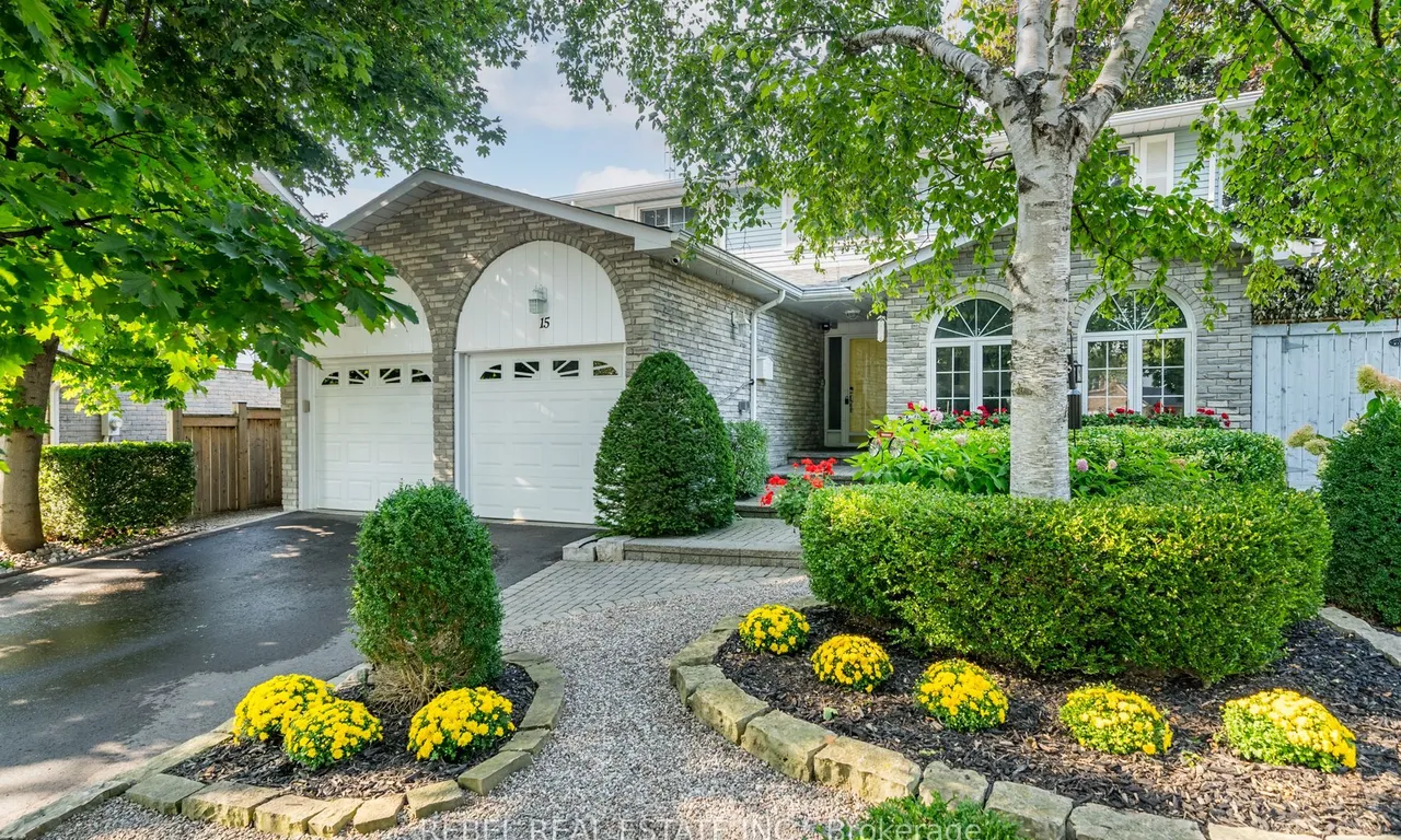 15 Mattawa Crt, Whitby, ON L1P 1E3