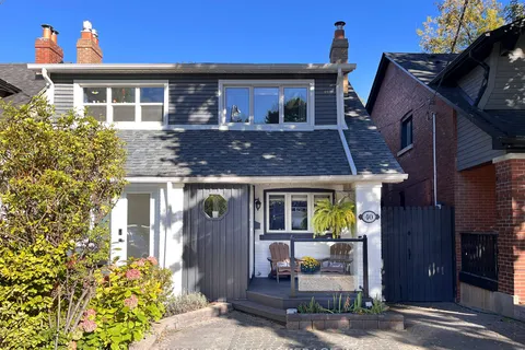 40 Norway Ave, Toronto, ON M4L 1P9