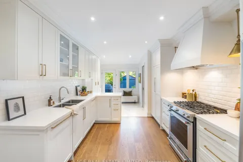 122 Langford Ave, Toronto, ON M4J 3E3