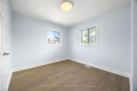 75 Admiral Rd, Ajax, ON L1S 2N8