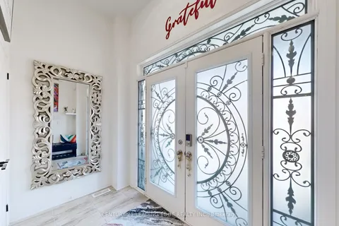 50 Crows Nest Lane, Clarington, ON L1C 4A7