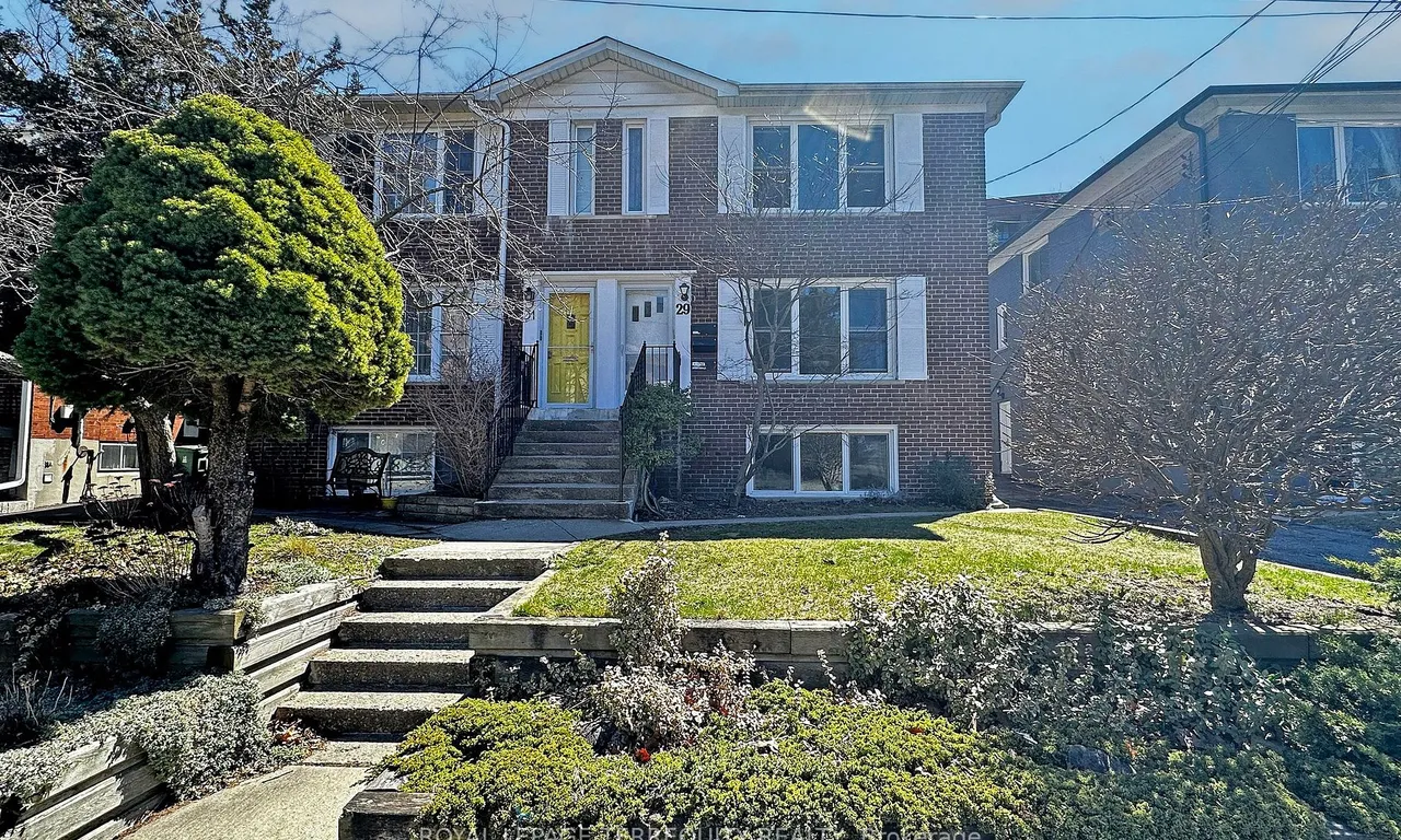 29 Love Cres, Toronto, ON M4E 1V6
