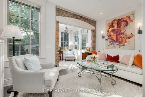 114 Rainsford Rd, Toronto, ON M4L 3N9