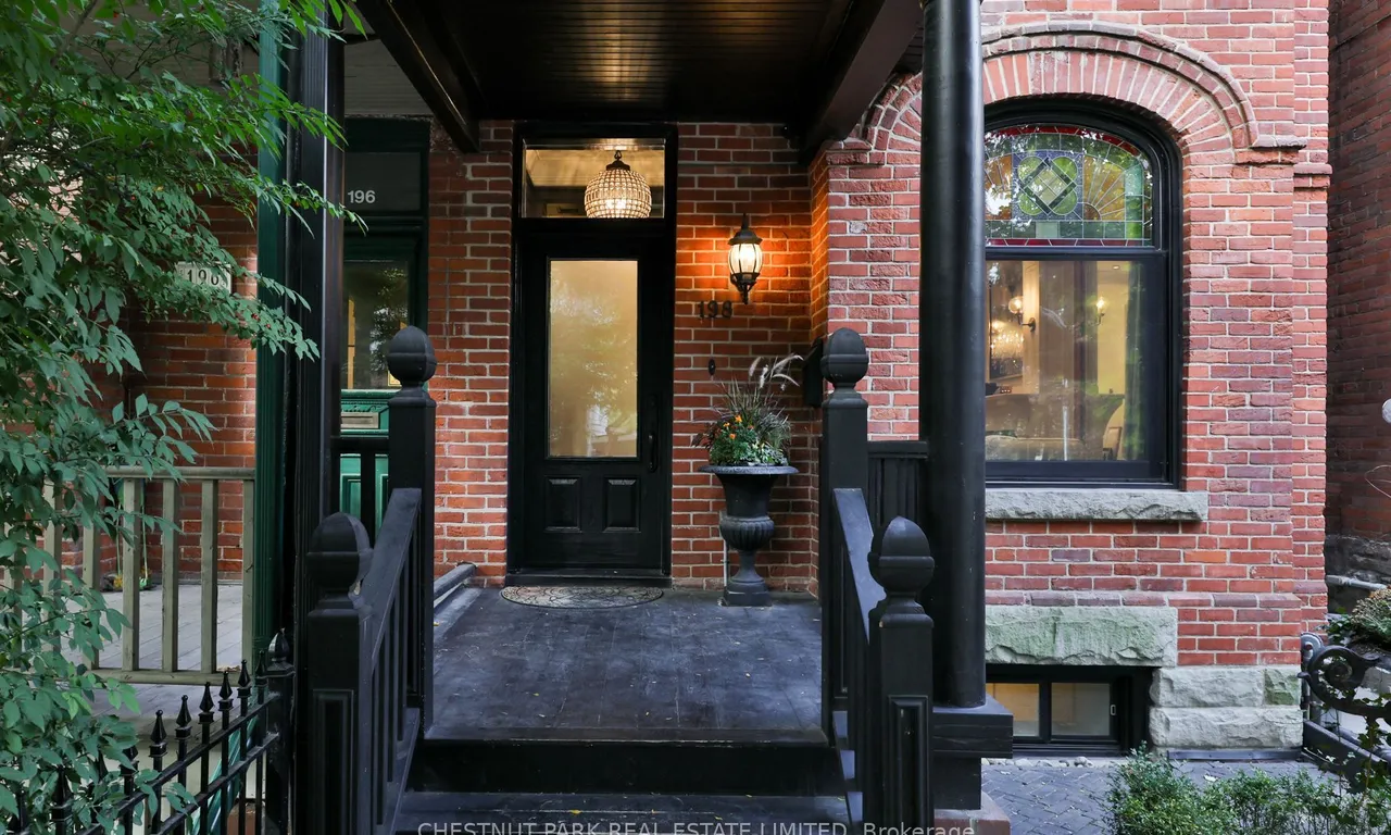 198 First Ave, Toronto, ON M4M 1X1