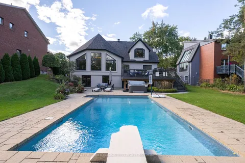 1971 Spruce Hill Rd, Pickering, ON L1V 1S6