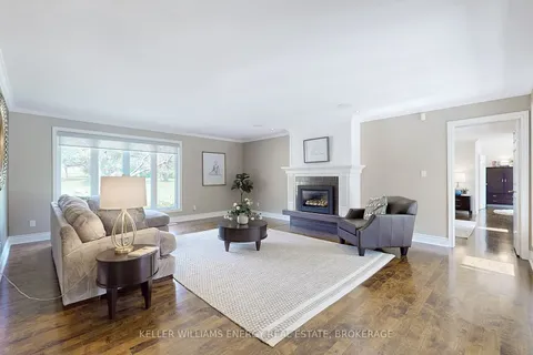 5 McNamara Crt, Ajax, ON L1T 4W6
