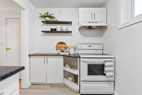 1288 Sunningdale Ave, Oshawa, ON L1H 8G7