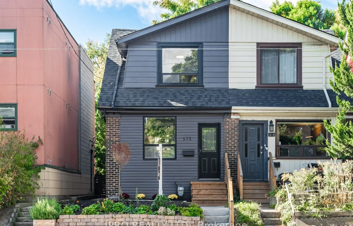572 Coxwell Ave, Toronto, ON M4C 3B6