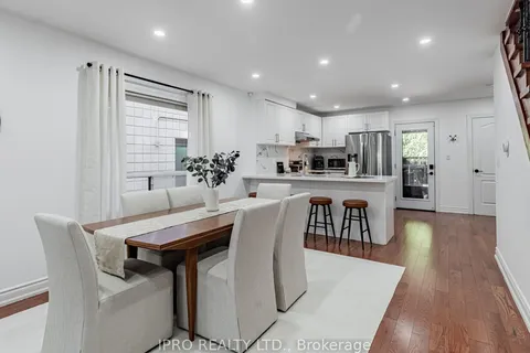 572 Coxwell Ave, Toronto, ON M4C 3B6