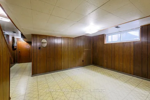 40 Claremore Ave, Toronto, ON M1N 3R9