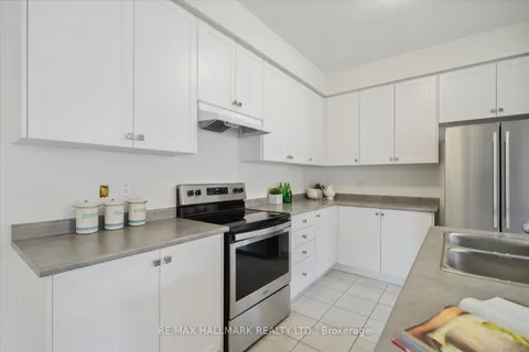 1192 Enchanted Cres, Pickering, ON L1X 0G9