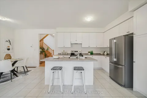 1192 Enchanted Cres, Pickering, ON L1X 0G9