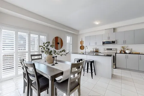 83 Honey Crisp Lane, Clarington, ON L1C 7H7