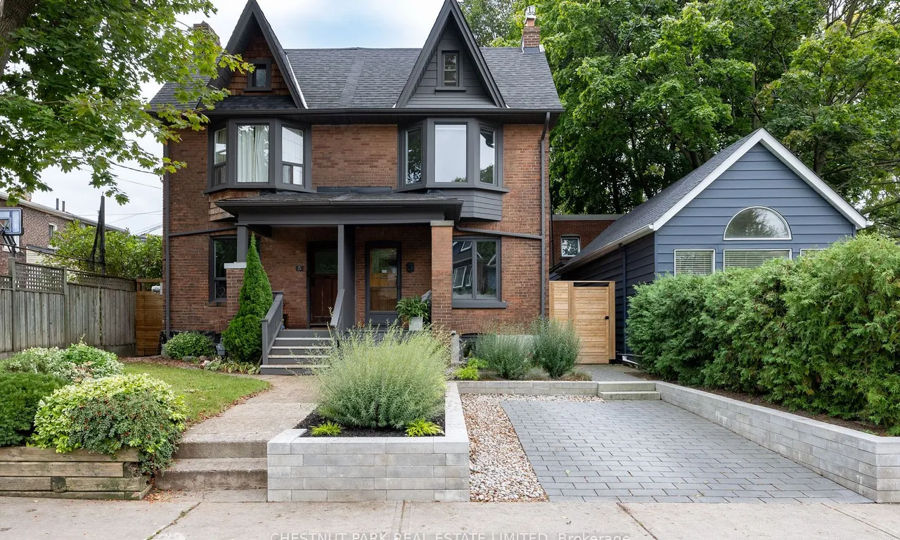 3 Selkirk St, Toronto, ON M4J 1T3