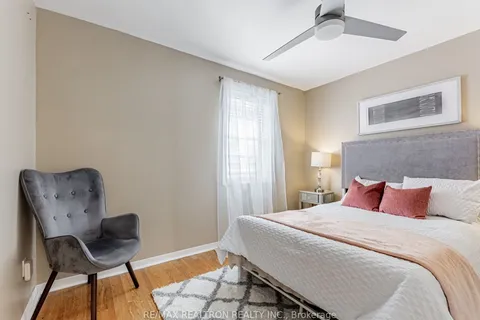 101 Flora Dr, Toronto, ON M1P 1A7