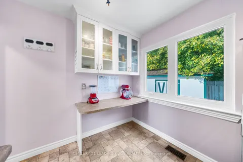 57 Pilot St, Toronto, ON M1E 2C7