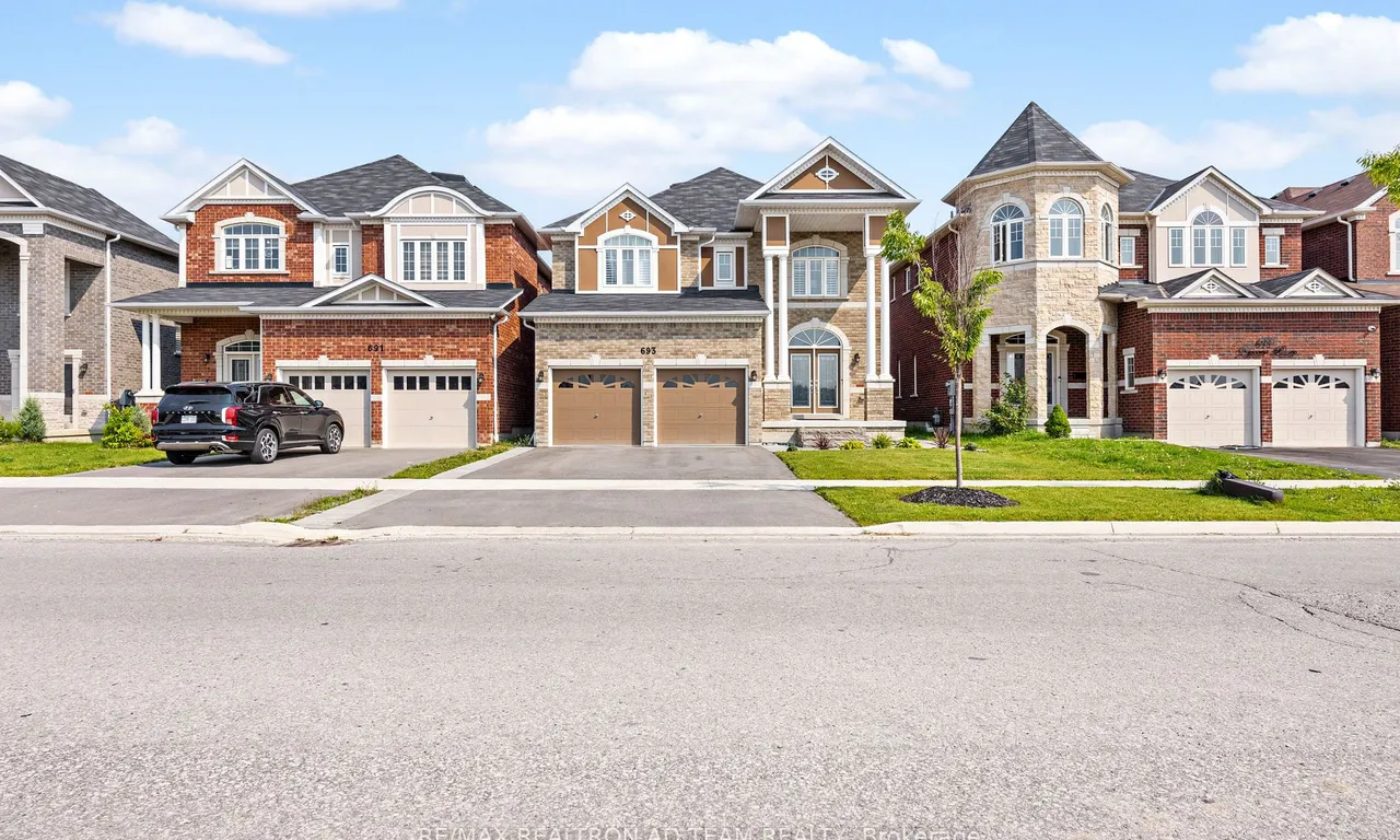 693 Audley Rd, Ajax, ON L1Z 0T7