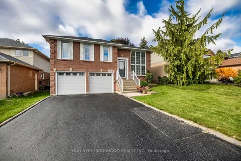 536 Steerforth St, Oshawa, ON L1K 2C5