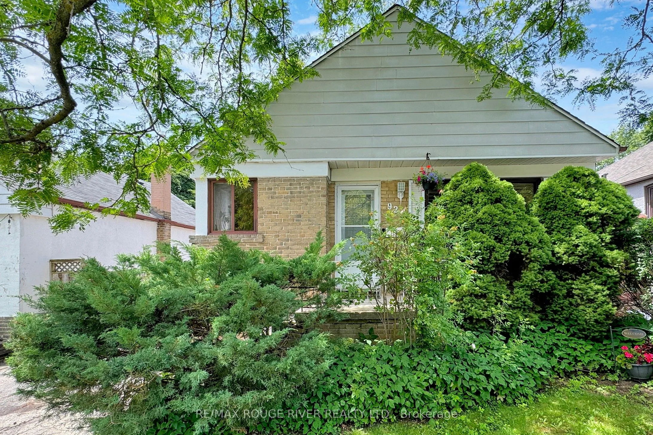 92 Eastville Avenue, ON M2M 2N9