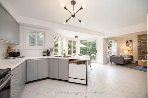 74 Milldock Dr, Toronto, ON M1C 4L3