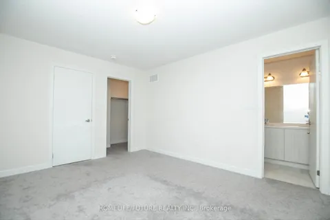 1352 Bradenton Path, Oshawa, ON L1K 1A9
