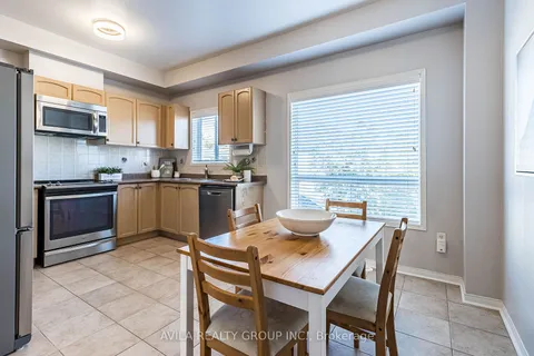 1535 Hummingbird Crt, Pickering, ON L1V 7H8