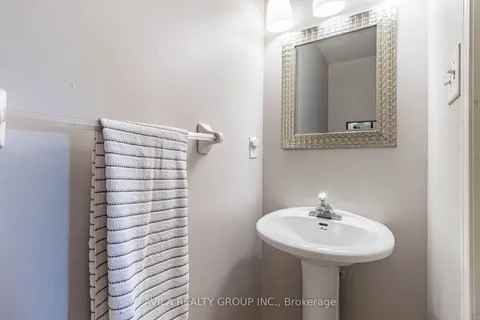 1535 Hummingbird Crt, Pickering, ON L1V 7H8