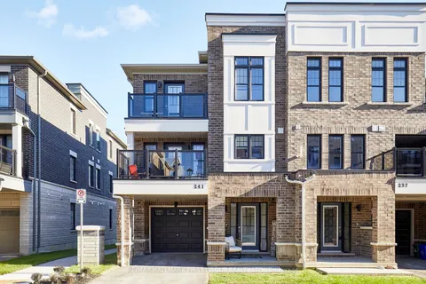 241 Lord Elgin Lane, Clarington, ON L1C 7E8