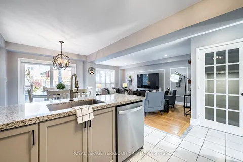 27 Cornish Dr, Clarington, ON L1E 3E3