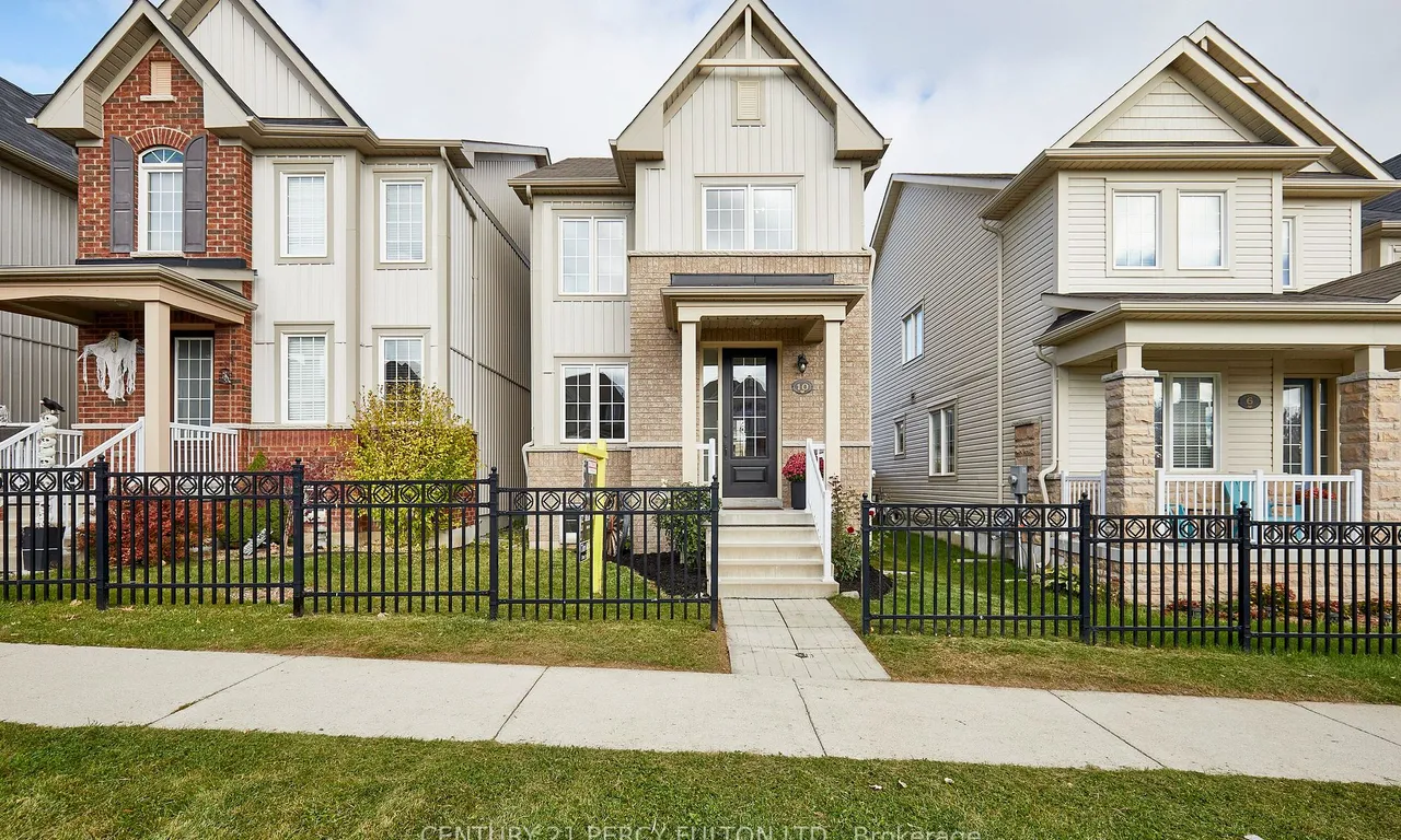 10 Mcbride Ave, Clarington, ON L1C 0J6