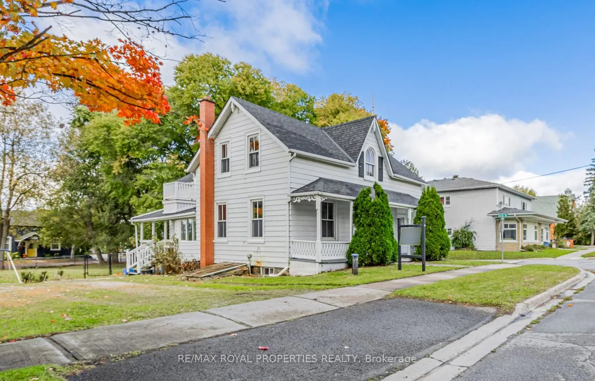 5032 Old Brock Rd, Pickering, ON L1Y 1B3