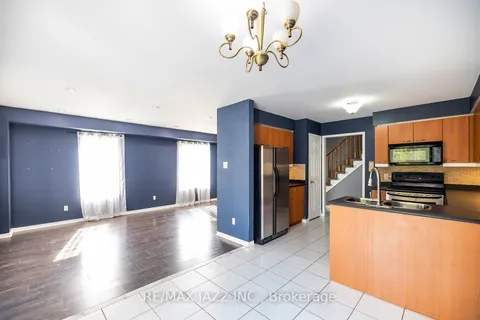 1 Crough St, Clarington, ON L1C 5M5