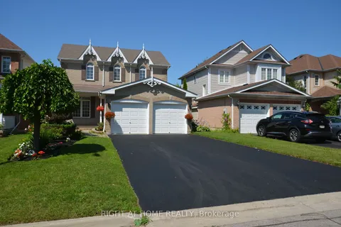 1172 Westridge Dr, Oshawa, ON L1K 2L1